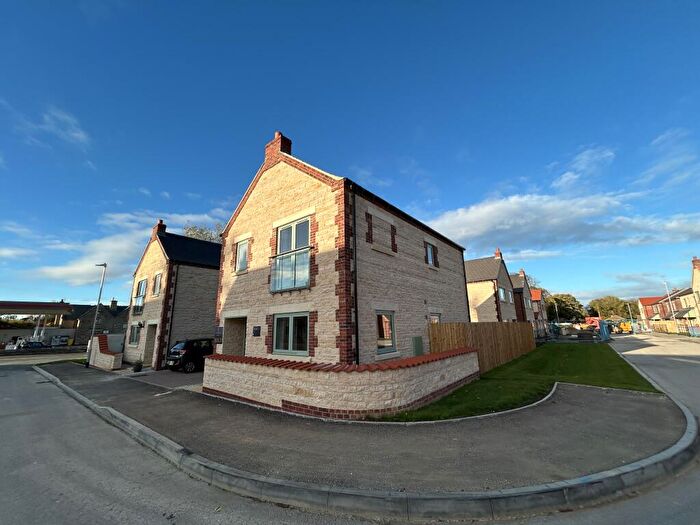 3 Bedroom House To Rent In Royal Meadow, Leadenham, LN6