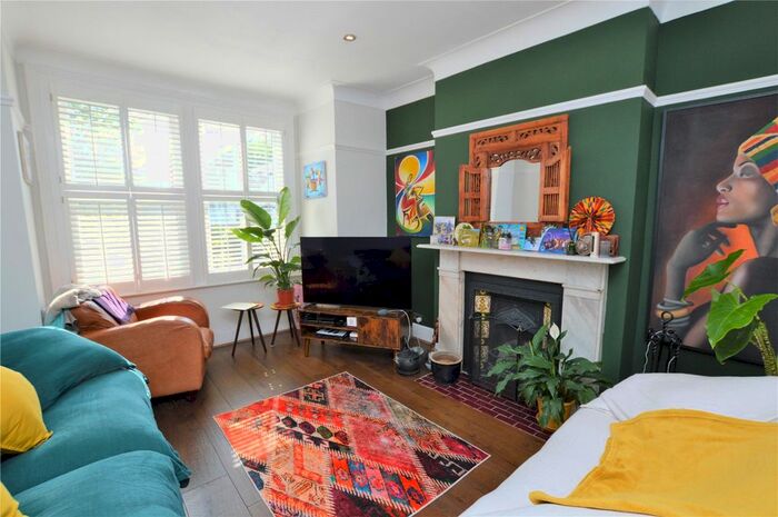 3 Bedroom Property To Rent In Tremaine Road, London, SE20