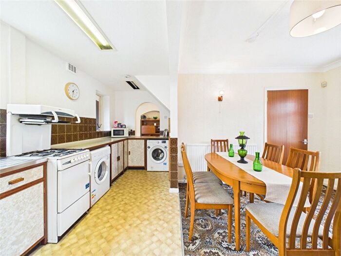 3 Bedroom Semi Detached House For Sale In Gores Marsh Road, Bristol, BS3