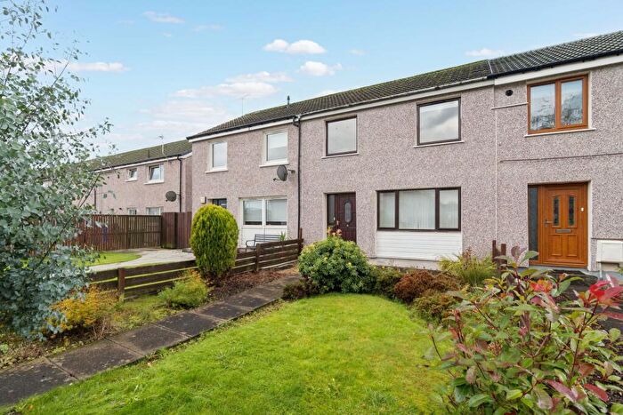 3 Bedroom Terraced House For Sale In Almond Court, Stirling, FK7