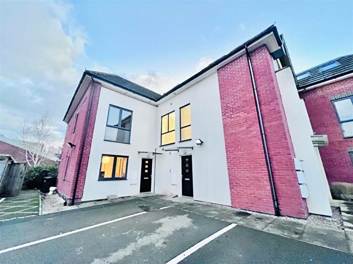 2 Bedroom Apartment To Rent In Park View Court, West Bridgford, Nottingham, NG2