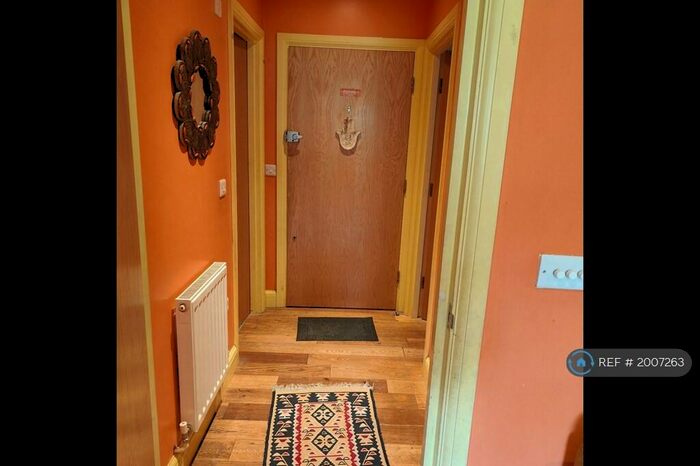 1 Bedroom Flat To Rent In Parkview Apartments, Morden, SM4