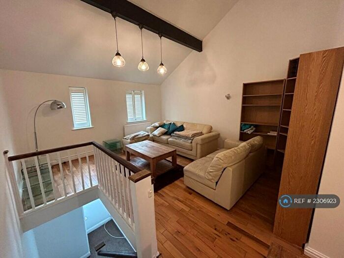 3 Bedroom Terraced House To Rent In Birley Park, Manchester, M20