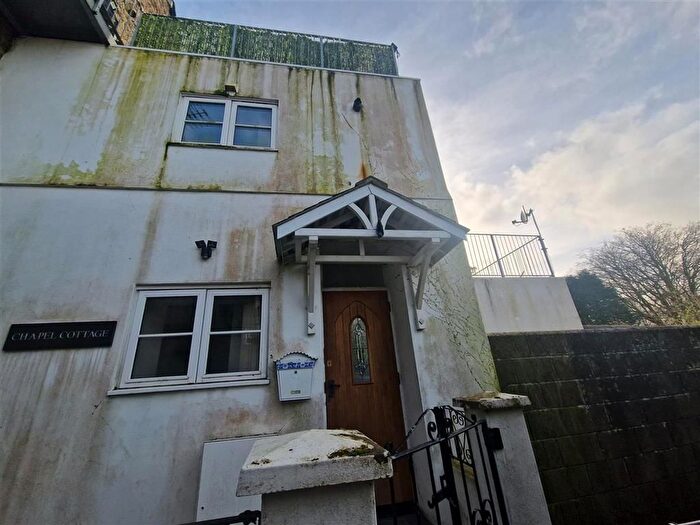 2 Bedroom Flat For Sale In Liskeard Road, Callington, PL17