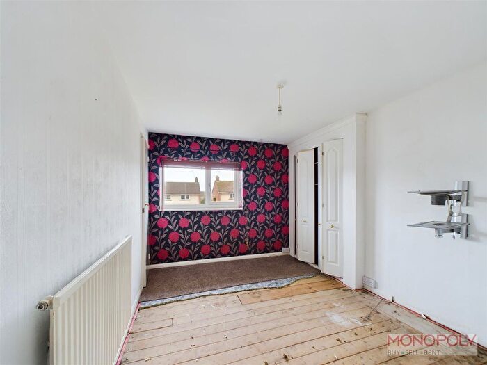 3 Bedroom End Of Terrace House For Sale In Plas Madoc, Overton, Wrexham, LL13