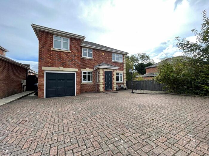4 Bedroom Detached House For Sale In Station Lane, Pelton Fell, DH2