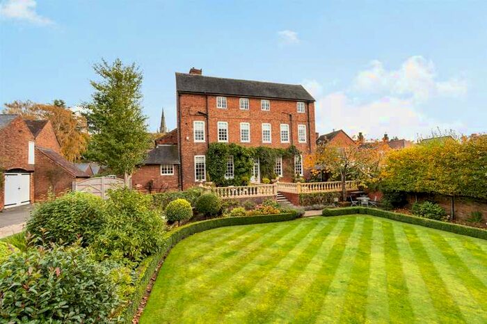 6 Bedroom Detached House For Sale In Main Street, Market Bosworth, Warwickshire, CV13