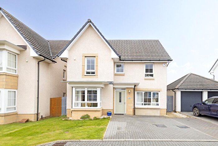 5 Bedroom Detached House For Sale In Gladhouse Place, Fairmilehead, Edinburgh, EH10