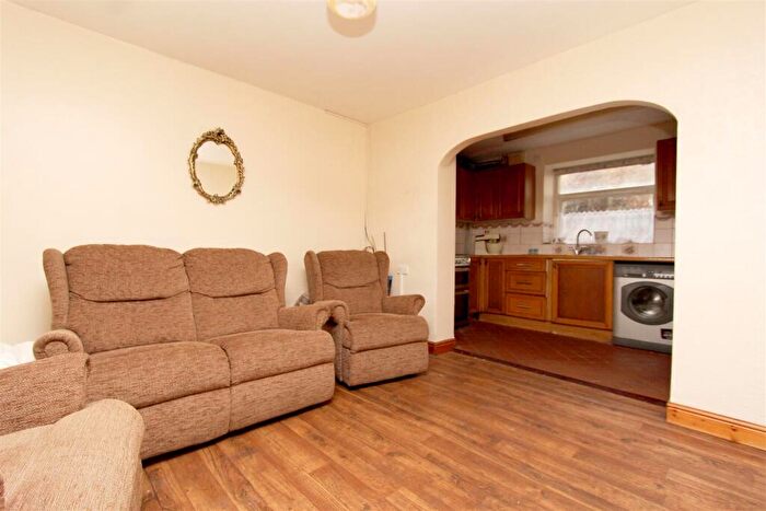 4 Bedroom Detached House For Sale In Mold Road, Bodfari, Denbigh, LL16