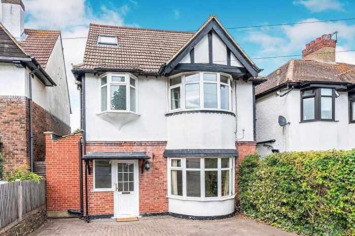 4 Bedroom House To Rent In Stanley Park Road, Carshalton, SM5