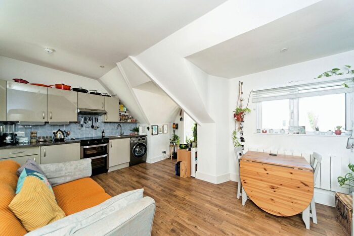 1 Bedroom Flat For Sale In Lancaster Road, Brighton, BN1