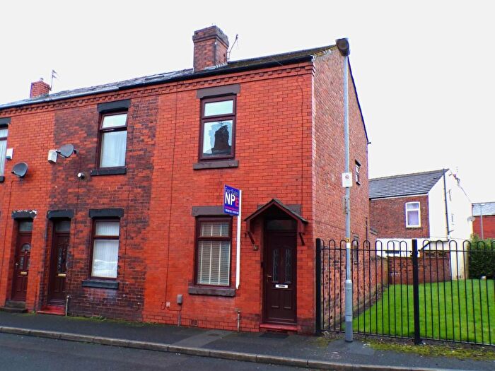 2 Bedroom End Of Terrace House For Sale In Elm Street, Failsworth, Manchester, M35