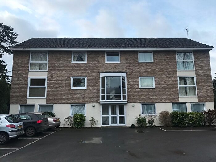 2 Bedroom Flat To Rent In Ash Lodge, Cheltenham, GL50