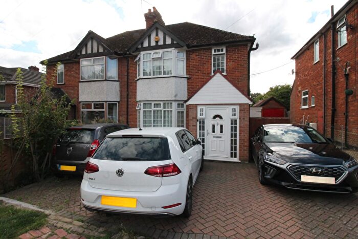 4 Bedroom Semi-Detached House To Rent In Guinions Road, High Wycombe, HP13