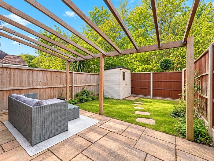 1 Bedroom Apartment To Rent In Holly Close, Bristol, BS5
