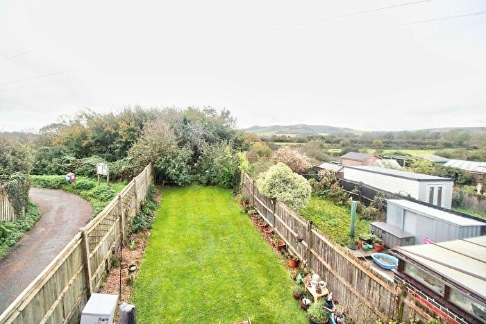 2 Bedroom Semi-Detached House For Sale In Aberdale Road, Polegate, BN26