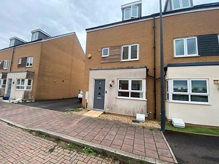 4 Bedroom House To Rent In Skinners Croft, Patchway, Bristol, BS34