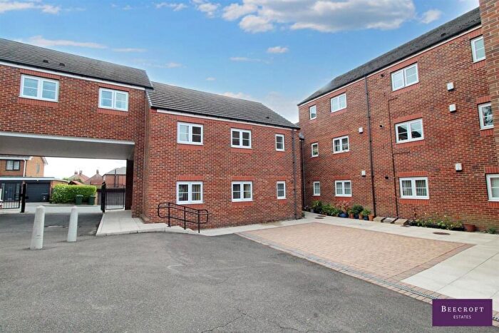 2 Bedroom Flat To Rent In Dovecliffe View, Kendray, S70