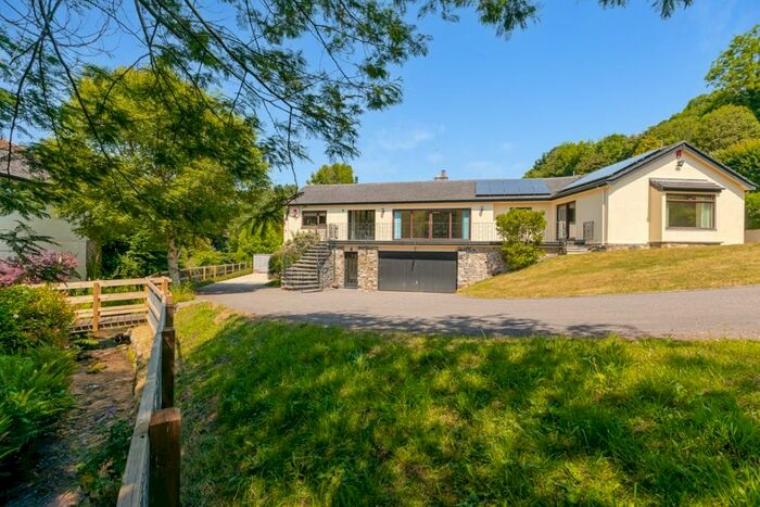 4 Bedroom Detached House For Sale In Forches Hill Stokeinteignhead, Torquay, TQ12