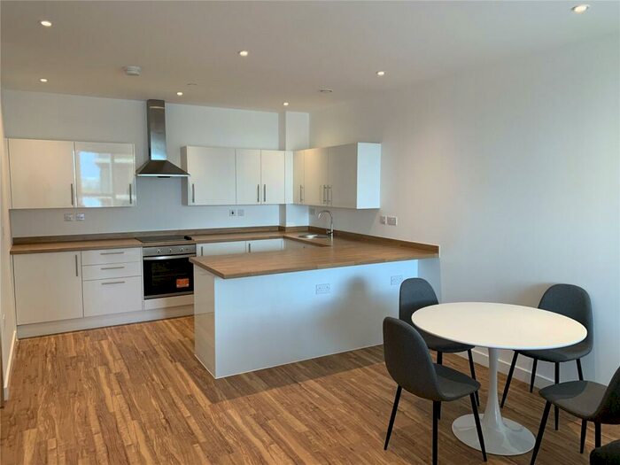 3 Bedroom Flat To Rent In Chatham Waters, South House, Gillingham Gate Road, Gillingham, ME4