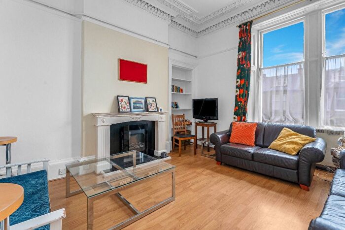 5 Bedroom Flat To Rent In Mayfield Road, Newington, Edinburgh, EH9