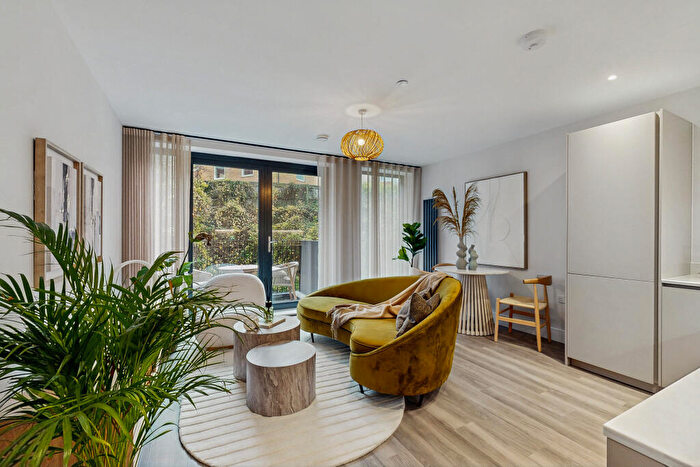 1 Bedroom Apartment For Sale In Edison House, Campfield Road, St. Albans, Hertfordshire, AL1