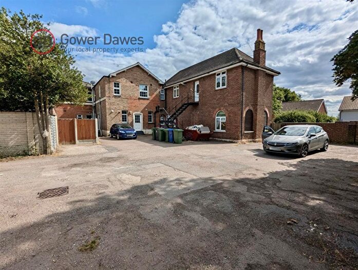 3 Bedroom Terraced House To Rent In The Grove, Stanford-Le-Hope, SS17