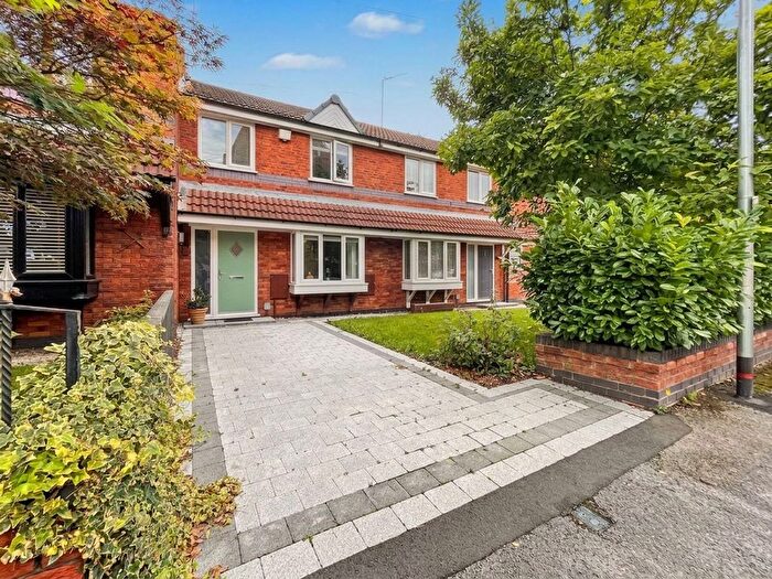 3 Bedroom Terraced House For Sale In Newtown Street, Prestwich, M25