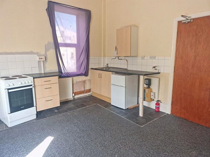 1 Bedroom Flat To Rent In Lytham Road, Blackpool, FY1