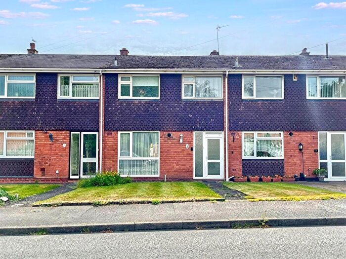 3 Bedroom Terraced House For Sale In Avalon Close, Erdington, Birmingham, B24