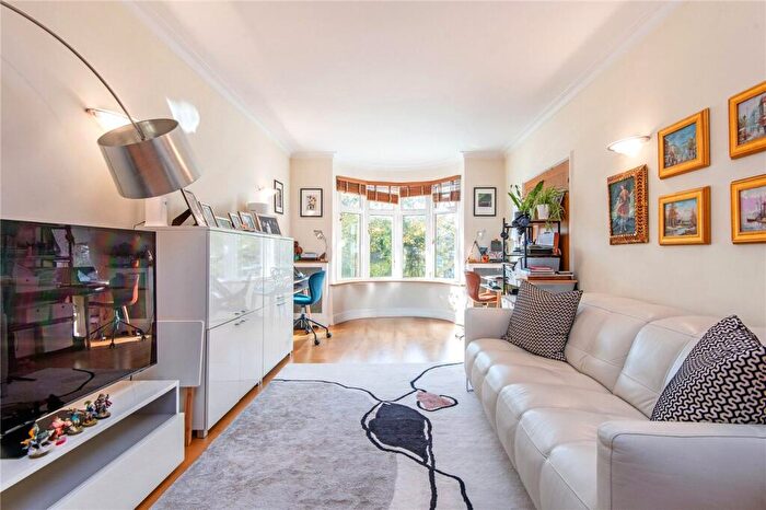 2 Bedroom Apartment To Rent In William Court, Hall Road, St John's Wood, London, NW8