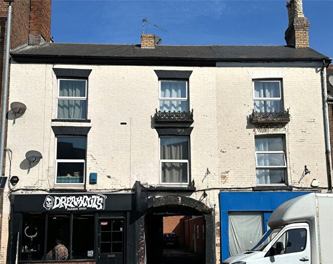 2 Bedroom Flat For Sale In East Reach, Taunton, Somerset, TA1