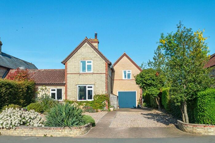 4 Bedroom Link Detached House For Sale In Stetchworth, Cambridgeshire, CB8
