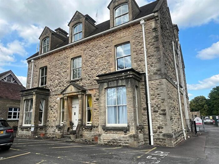 1 Bedroom Flat For Sale In Victoria Road, Cirencester, GL7