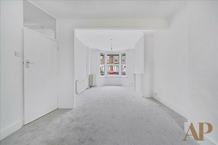 2 Bedroom House To Rent In Lopen Road, London, N18