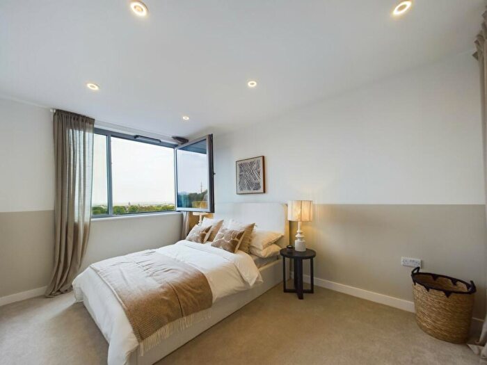 1 Bedroom Flat For Sale In Davigdor Road, Hove, East Sussex, BN3