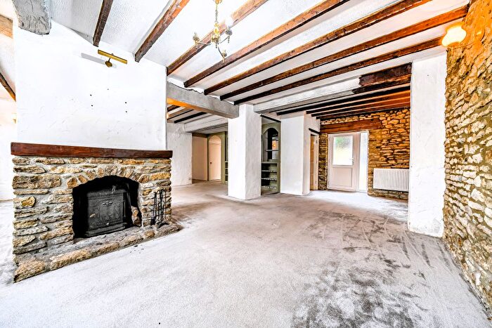 4 Bedroom End Of Terrace House To Rent In Chetnole Road, Sherborne, DT9