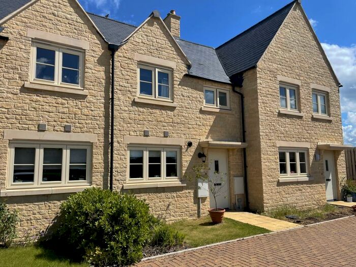 2 Bedroom Terraced House For Sale In Old Railway Close, Lechlade, Gloucestershire, GL7