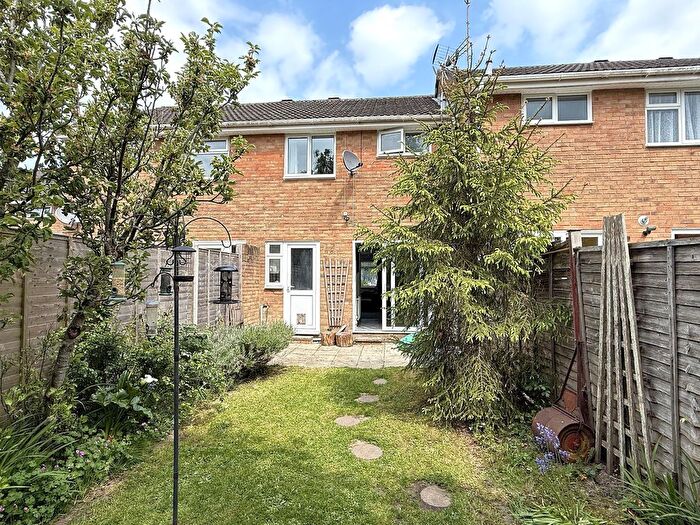 3 Bedroom Terraced House For Sale In Cavalier Close, Dibden, SO45
