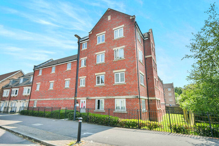 2 Bedroom Apartment To Rent In North Swindon, SN25