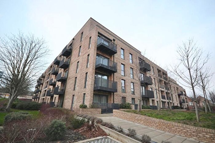 1 Bedroom Flat For Sale In Canal Street, Campbell Park, Milton Keynes, MK9