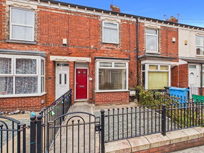 2 Bedroom Terraced House For Sale In Clive Vale, Estcourt Street, Hull, HU9