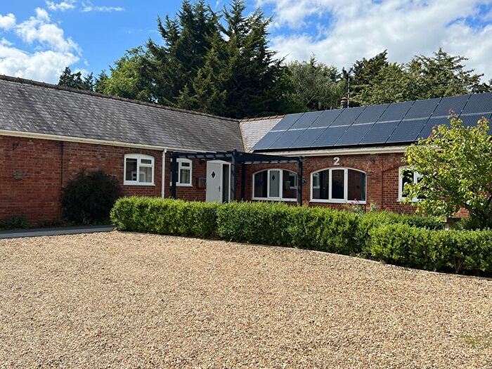 4 Bedroom Bungalow To Rent In Rookery Lane, Stretton, Oakham, LE15