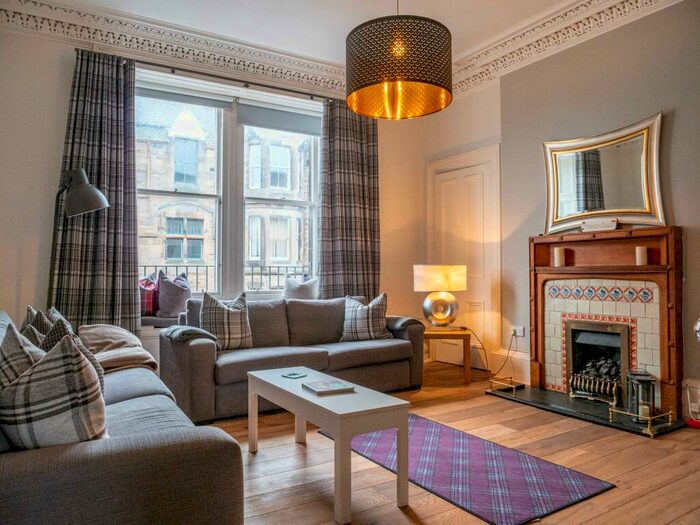 3 Bedroom Flat To Rent In Roseneath Terrace Edinburgh United Kingdom, EH9