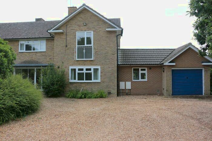 4 Bedroom Detached House To Rent In Alconbury, PE28