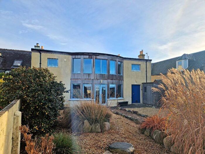 4 Bedroom Semi-Detached House To Rent In Stuart Street, Inverness, IV2