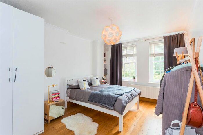 2 Bedroom Flat To Rent In Warltersville Road Off Crouch Hill, London, N19