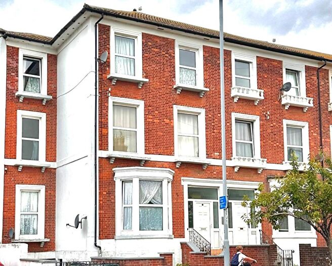 1 Bedroom Flat To Rent In Dorchester Road, Weymouth, DT4