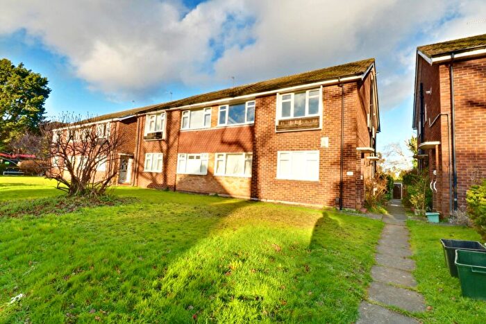 2 Bedroom Maisonette To Rent In Farnborough Common, Orpington, BR6