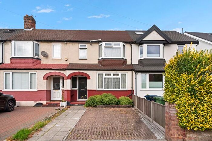 3 Bedroom Terraced House For Sale In Carr Road, Northolt, UB5